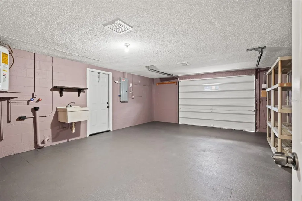 9926 LAKESIDE LANE Port Richey, FL 34668