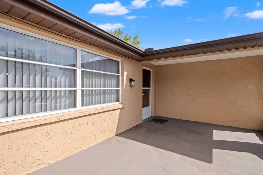 9926 LAKESIDE LANE Port Richey, FL 34668
