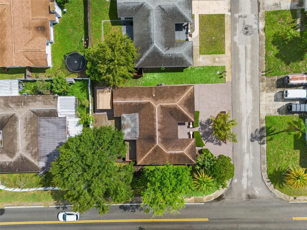 9926 LAKESIDE LANE Port Richey, FL 34668