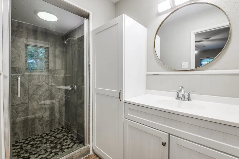 1533 E Springcrest Circle Lancaster, TX 75134