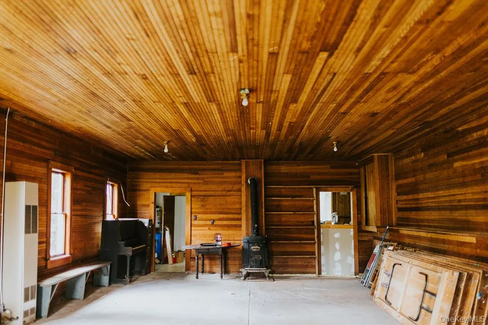 783 Skipperene Road Cochecton Center, NY 12726