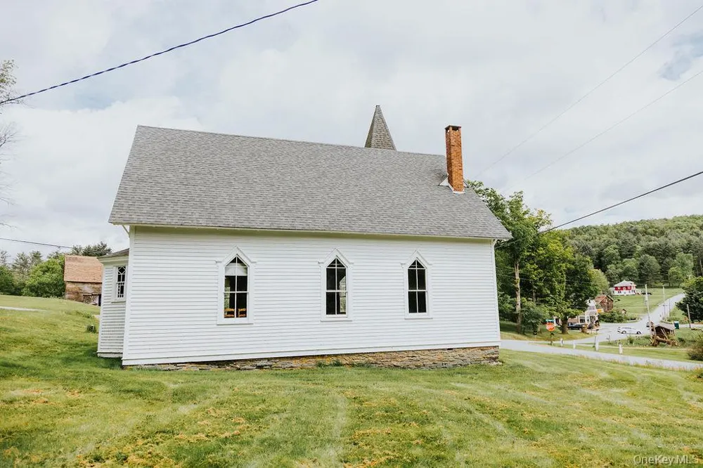 783 Skipperene Road Cochecton Center, NY 12726