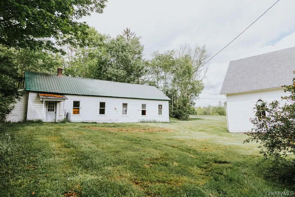 783 Skipperene Road Cochecton Center, NY 12726
