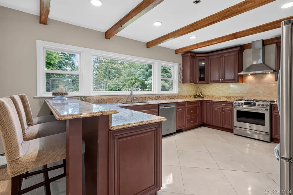 10 Copeland Drive Suffern, NY 10901