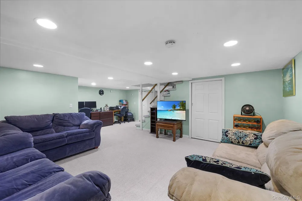 2 Foxey Lane Mahopac, NY 10541