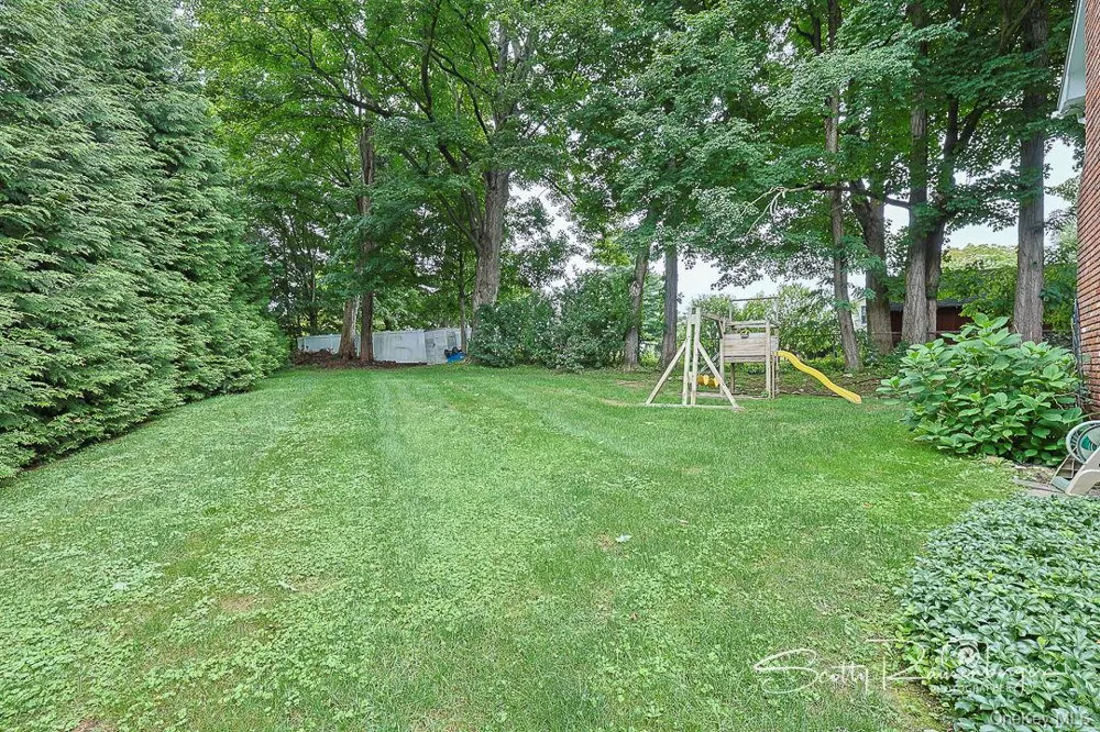 2 Foxey Lane Mahopac, NY 10541