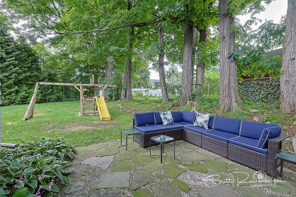 2 Foxey Lane Mahopac, NY 10541