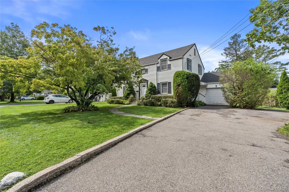 136 Wilmot Circle Scarsdale, NY 10583