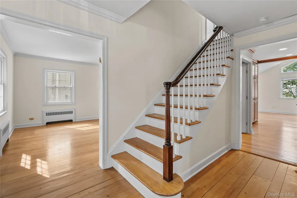 136 Wilmot Circle Scarsdale, NY 10583