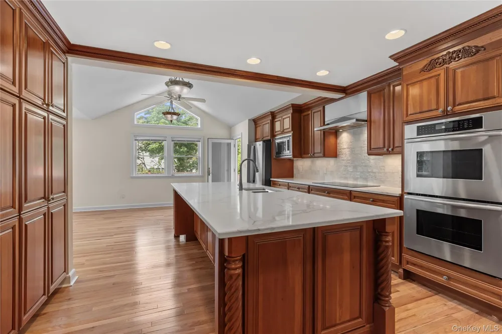 136 Wilmot Circle Scarsdale, NY 10583