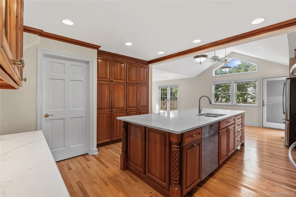 136 Wilmot Circle Scarsdale, NY 10583