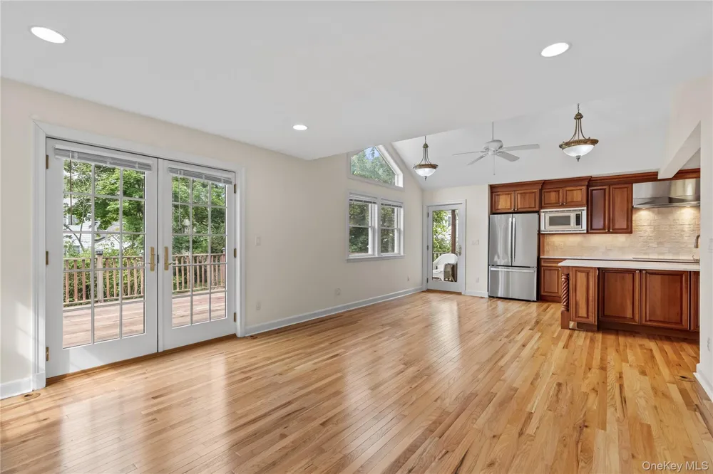136 Wilmot Circle Scarsdale, NY 10583