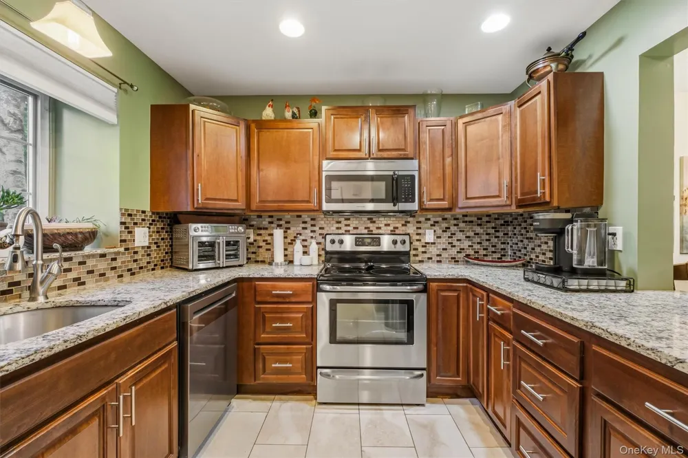 5304 Applewood Circle Carmel, NY 10512