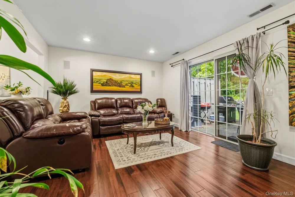 5304 Applewood Circle Carmel, NY 10512