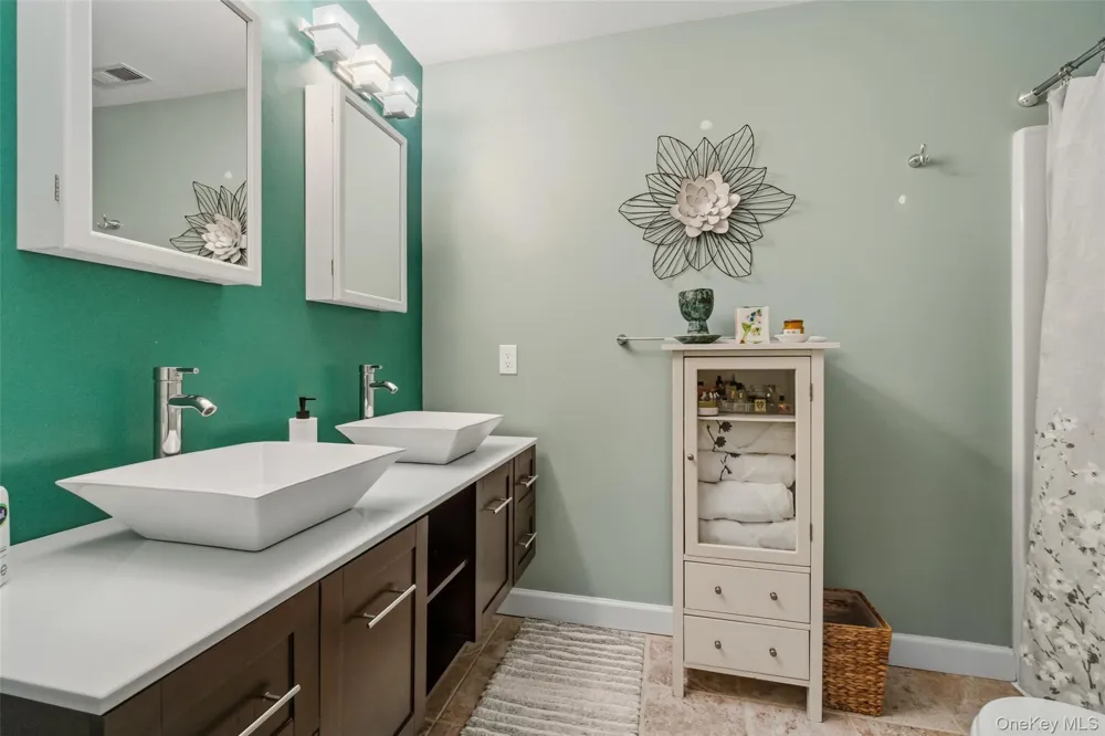 5304 Applewood Circle Carmel, NY 10512