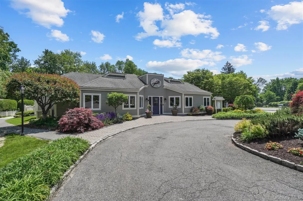 5304 Applewood Circle Carmel, NY 10512