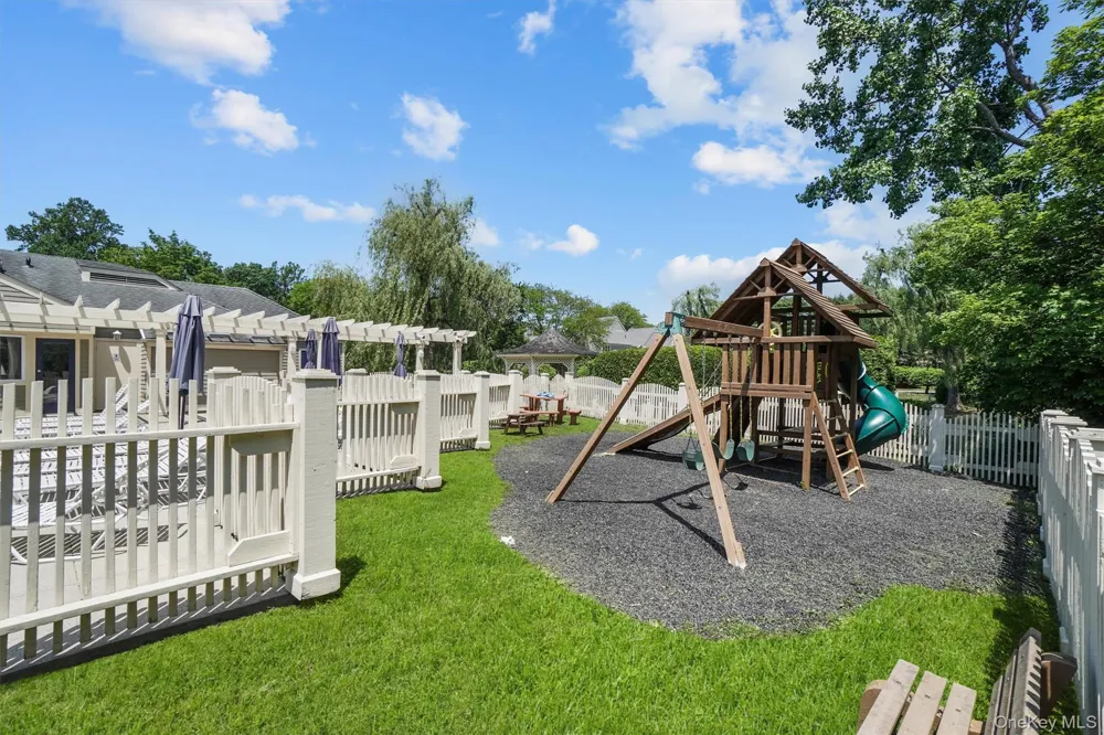5304 Applewood Circle Carmel, NY 10512