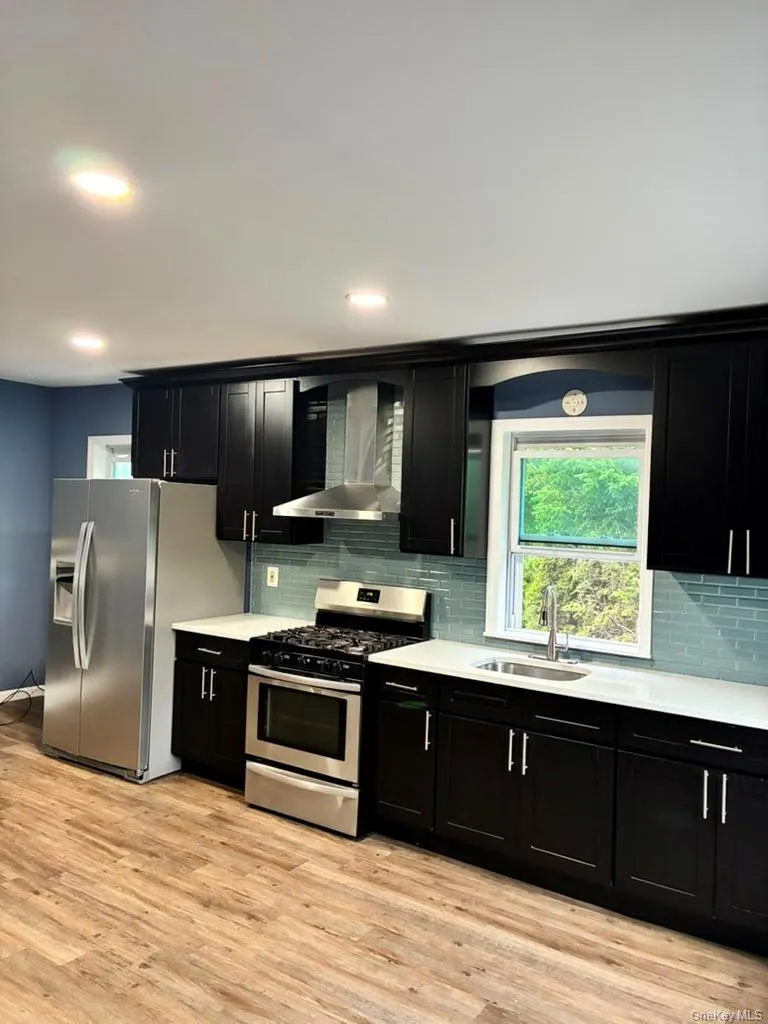 Address Not Shown Bay Shore, NY 11706