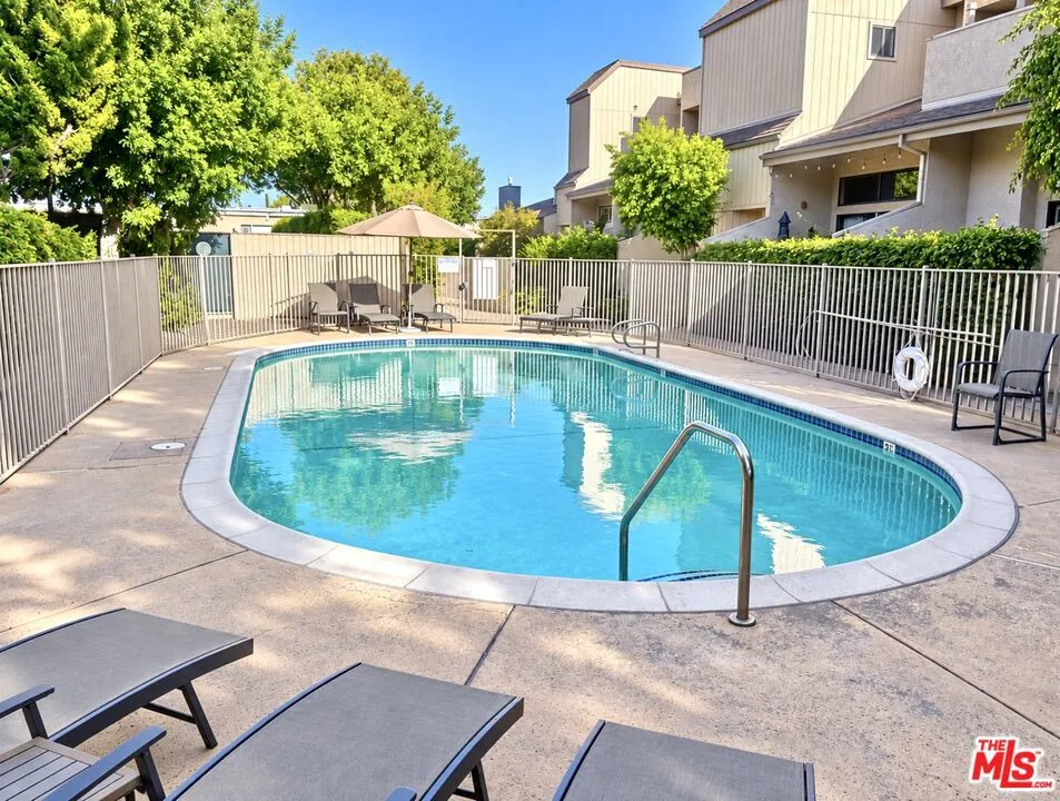 15149 Magnolia Boulevard #D Los Angeles, CA 91403