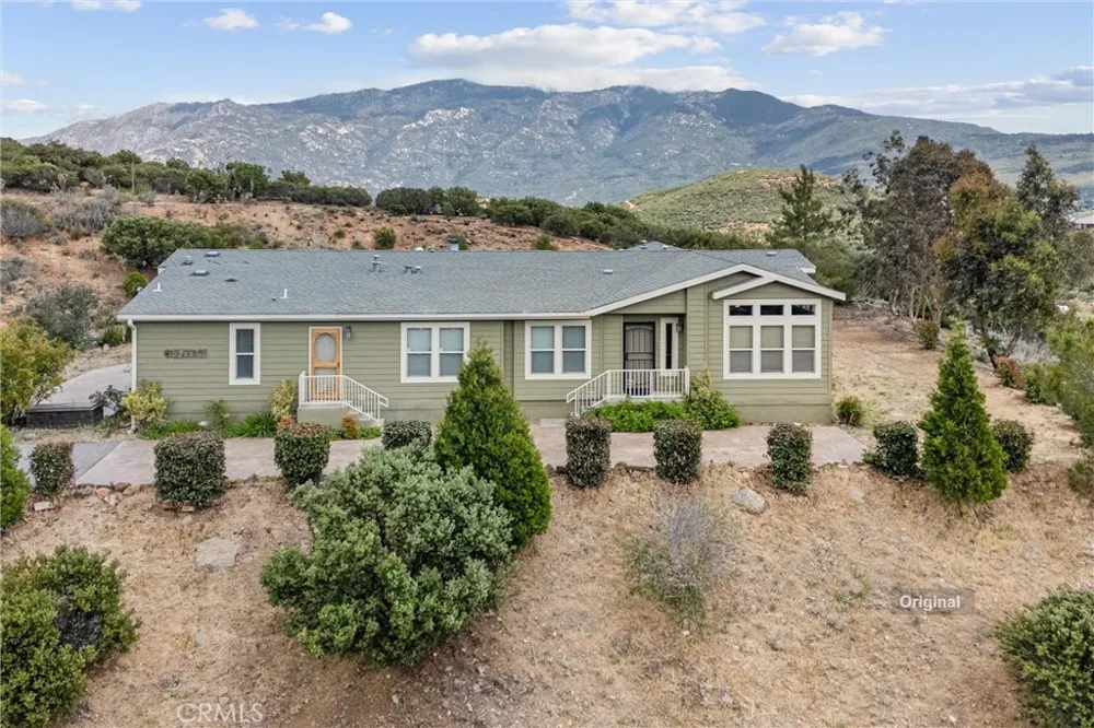 47112 Woodcliff Drive Banning, CA 92220