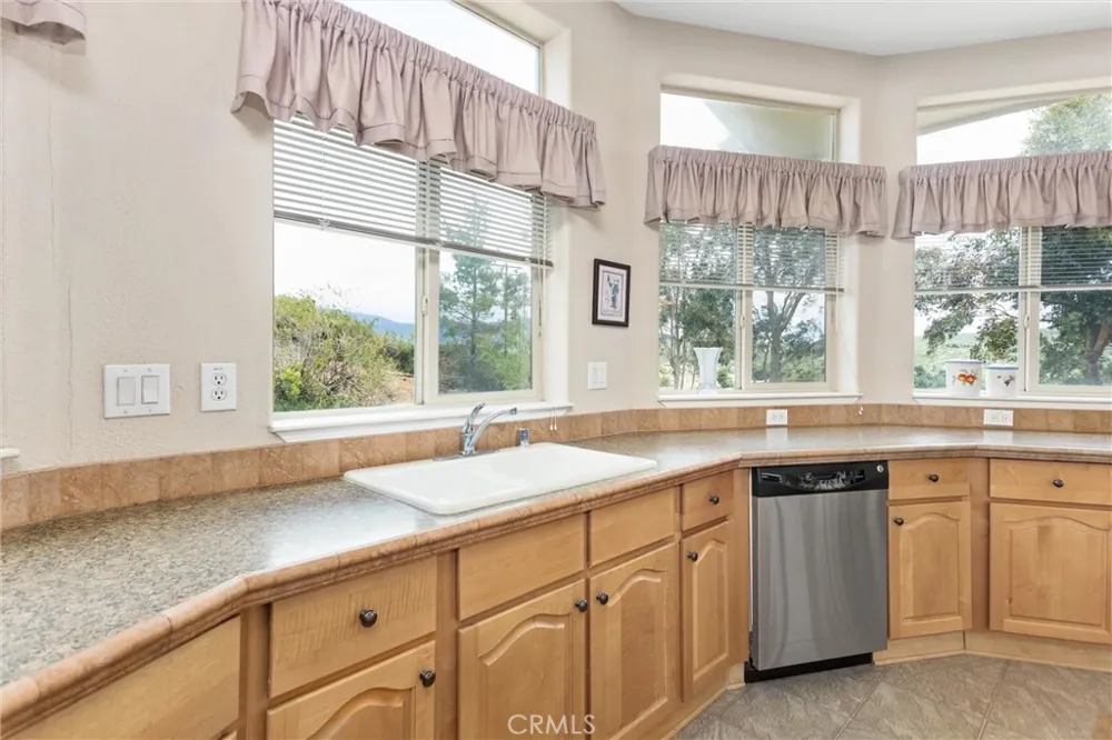 47112 Woodcliff Drive Banning, CA 92220