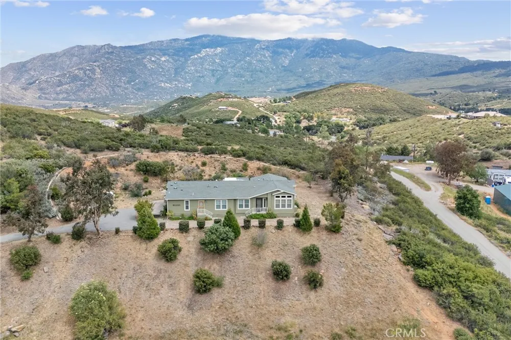47112 Woodcliff Drive Banning, CA 92220