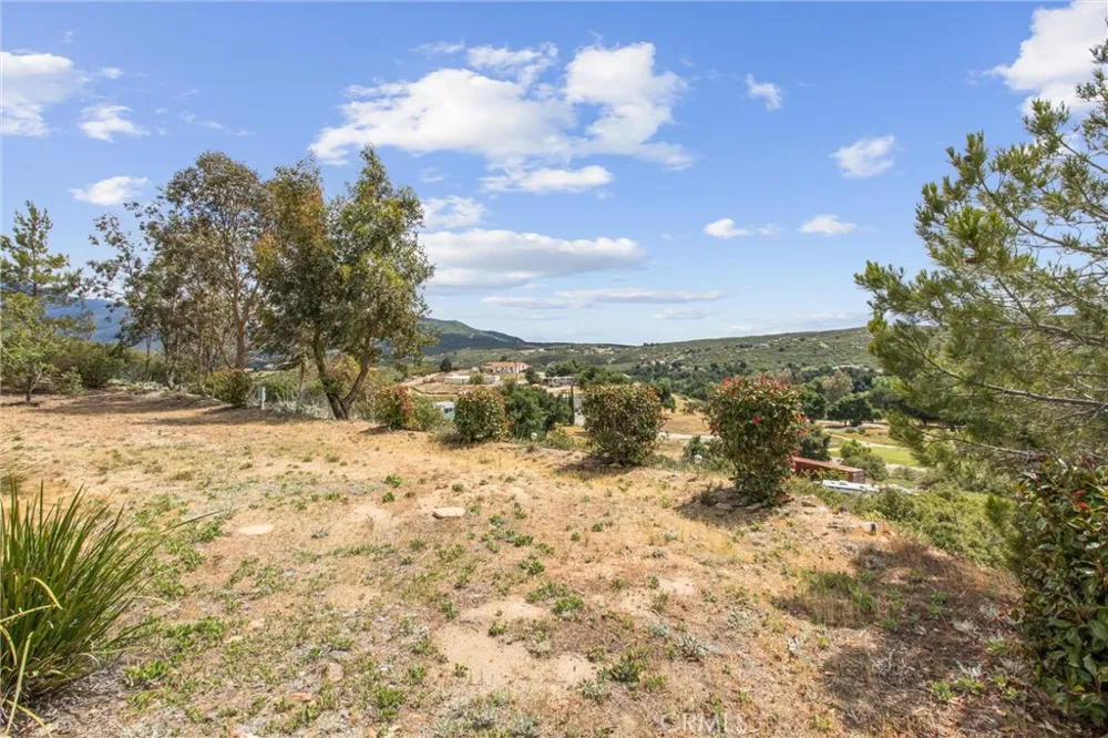 47112 Woodcliff Drive Banning, CA 92220