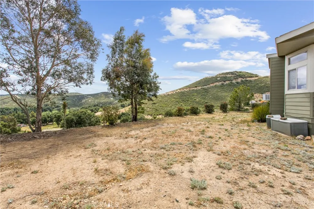 47112 Woodcliff Drive Banning, CA 92220