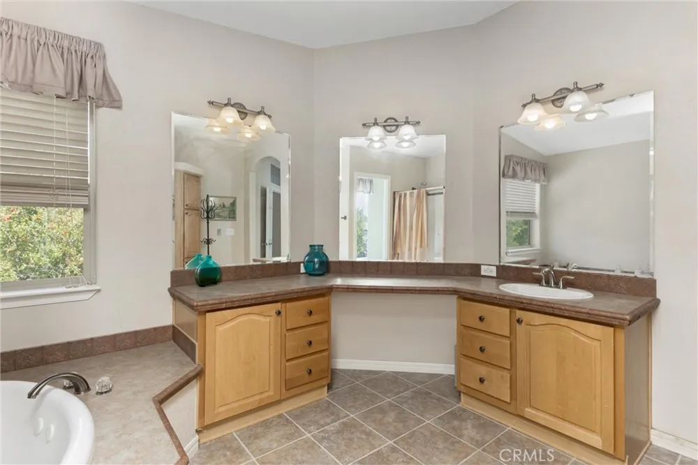 47112 Woodcliff Drive Banning, CA 92220