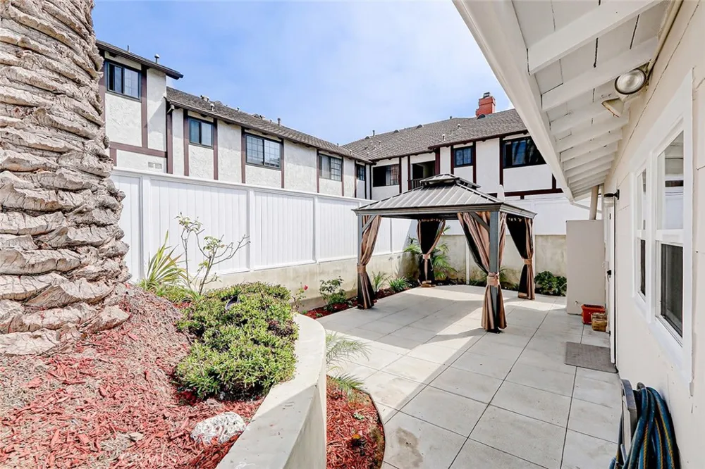 106 Beryl Redondo Beach, CA 90277