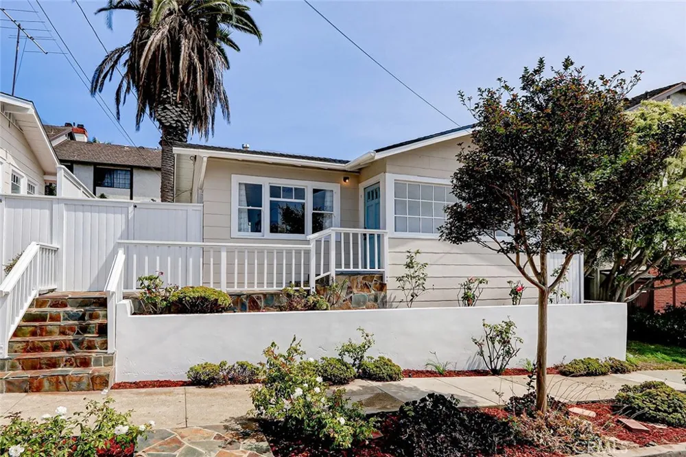 106 Beryl Redondo Beach, CA 90277