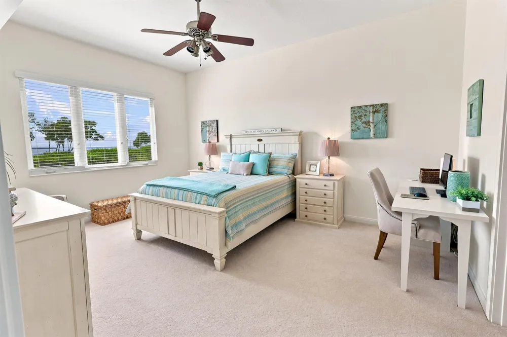 26 HARBOUR ISLE DRIVE W #102 Fort Pierce, FL 34949