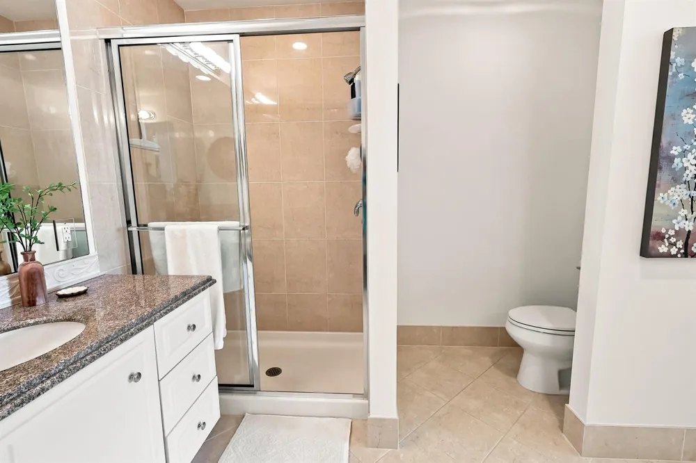 26 HARBOUR ISLE DRIVE W #102 Fort Pierce, FL 34949
