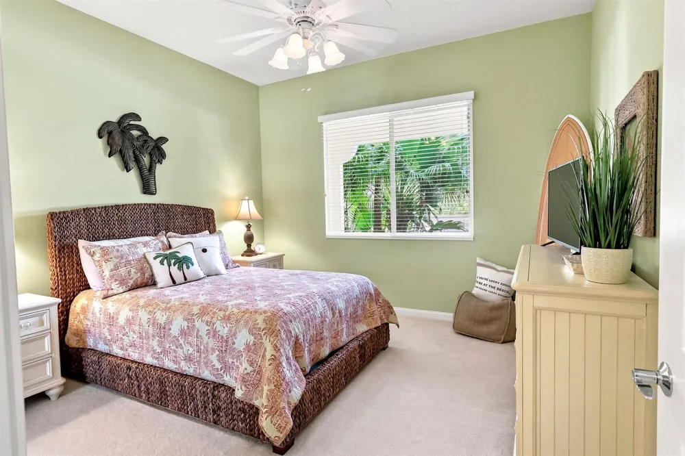 26 HARBOUR ISLE DRIVE W #102 Fort Pierce, FL 34949