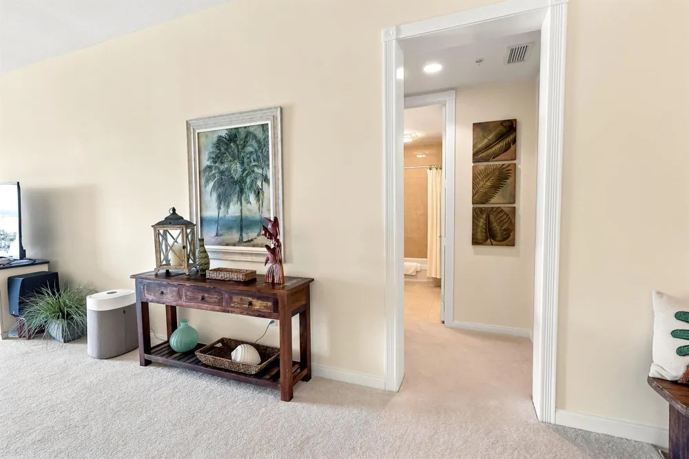 26 HARBOUR ISLE DRIVE W #102 Fort Pierce, FL 34949