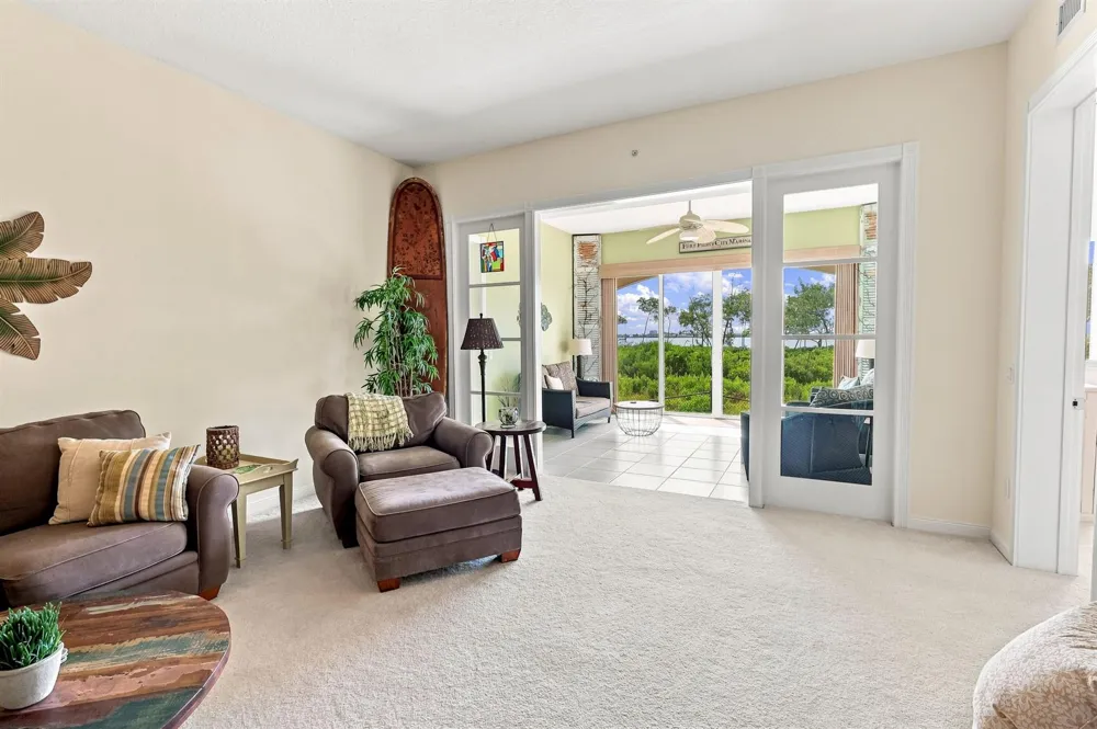 26 HARBOUR ISLE DRIVE W #102 Fort Pierce, FL 34949