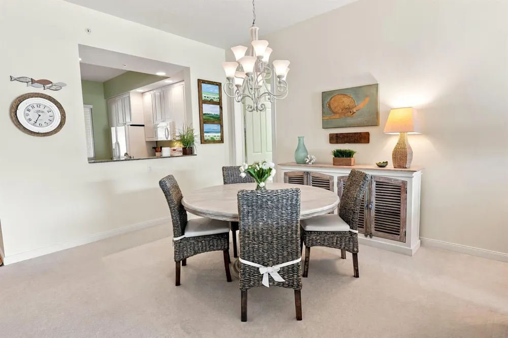 26 HARBOUR ISLE DRIVE W #102 Fort Pierce, FL 34949