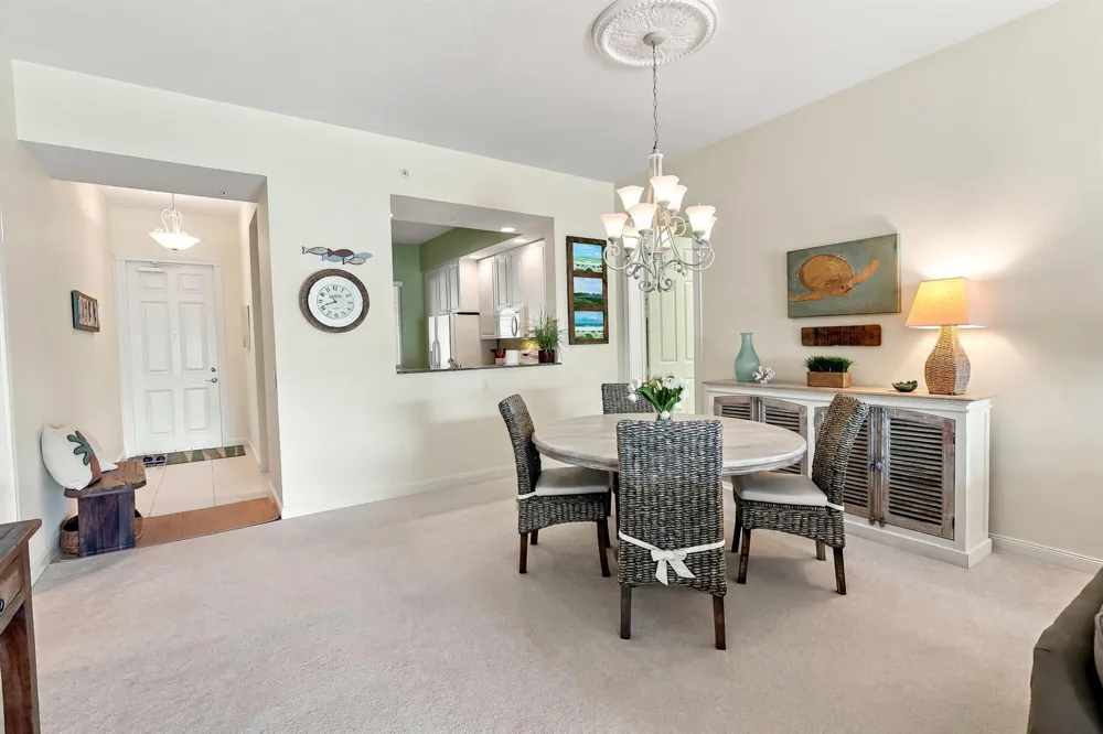 26 HARBOUR ISLE DRIVE W #102 Fort Pierce, FL 34949