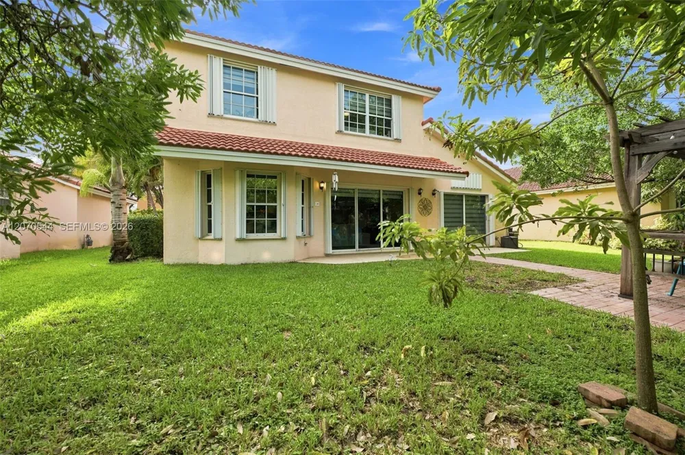 2220 NW 137th Ave Sunrise, FL 33323