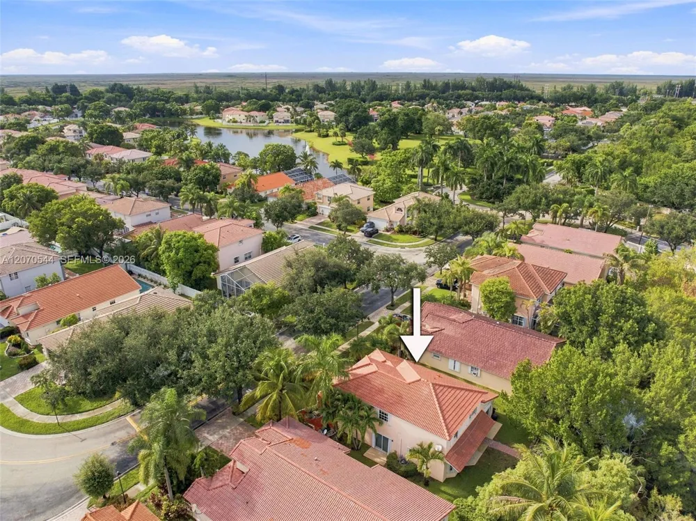 2220 NW 137th Ave Sunrise, FL 33323