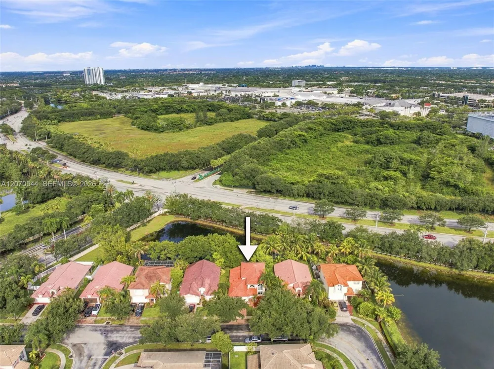 2220 NW 137th Ave Sunrise, FL 33323