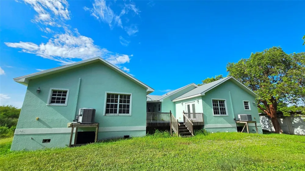 1227 MANGROVE LANE Chokoloskee, FL 34138