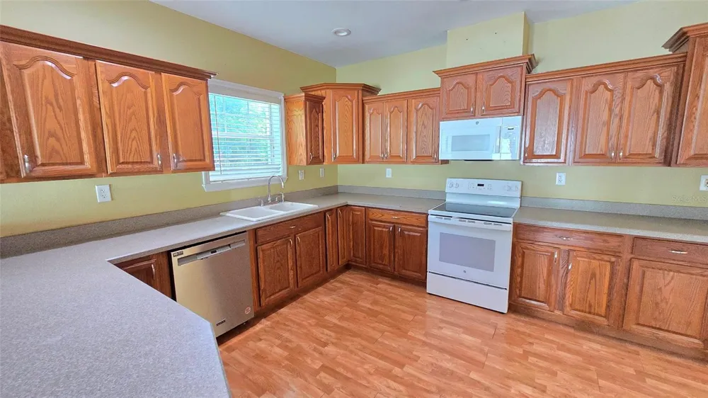 1227 MANGROVE LANE Chokoloskee, FL 34138