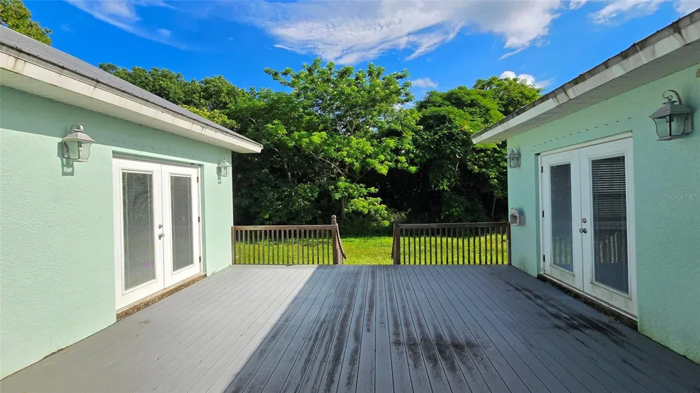 1227 MANGROVE LANE Chokoloskee, FL 34138