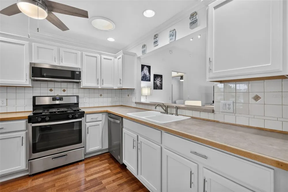 17107 SE 93RD EXETER COURT The Villages, FL 32162
