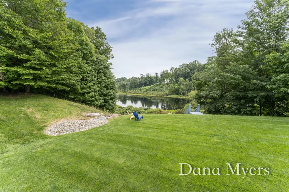 306 Kingfisher Court Leighton Township, MI 49316