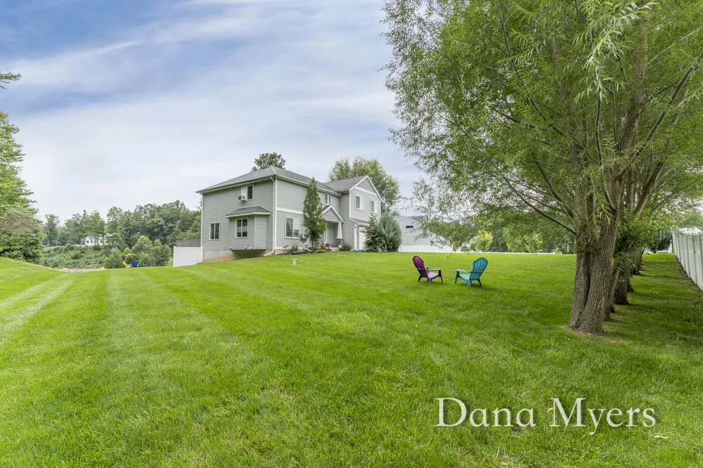 306 Kingfisher Court Leighton Township, MI 49316
