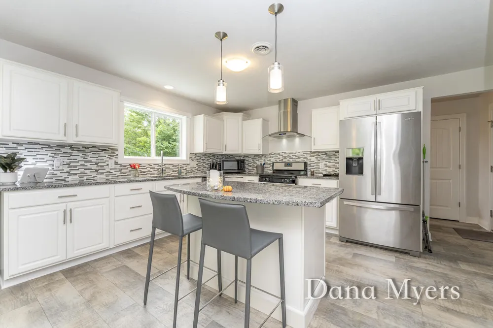 306 Kingfisher Court Leighton Township, MI 49316