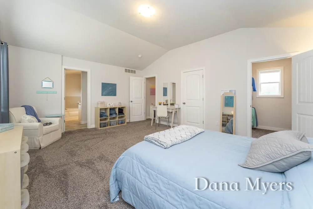 306 Kingfisher Court Leighton Township, MI 49316