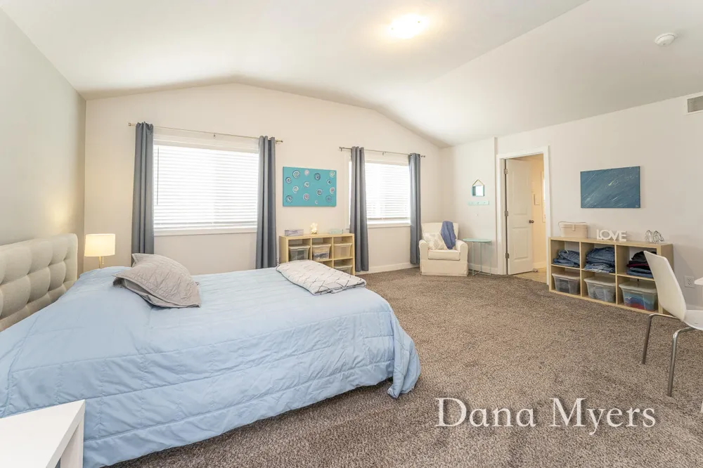 306 Kingfisher Court Leighton Township, MI 49316